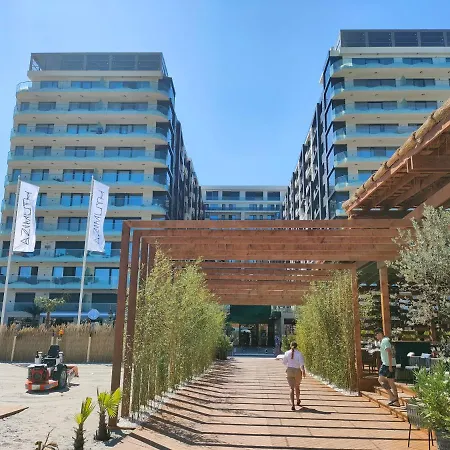 Blue Wave Luxury Mamaia Nord Azimuth * Năvodari