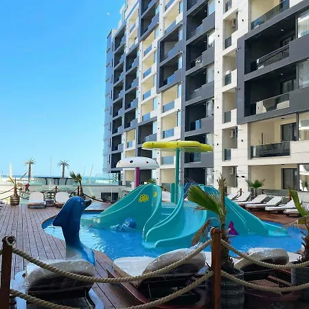 Blue Wave Luxury Mamaia Nord Azimuth アパート *