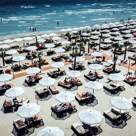 Blue Wave Luxury Mamaia Nord Azimuth アパート *